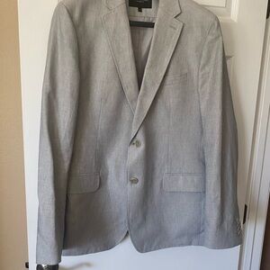 Men’s light grey cotton/linen jacket from Banana Republic.